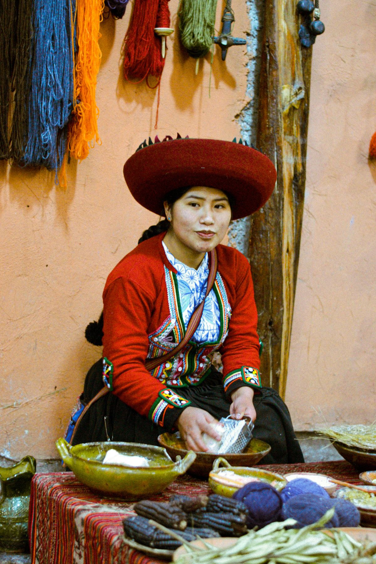 Artesana cusqueña con sombrero tradicional